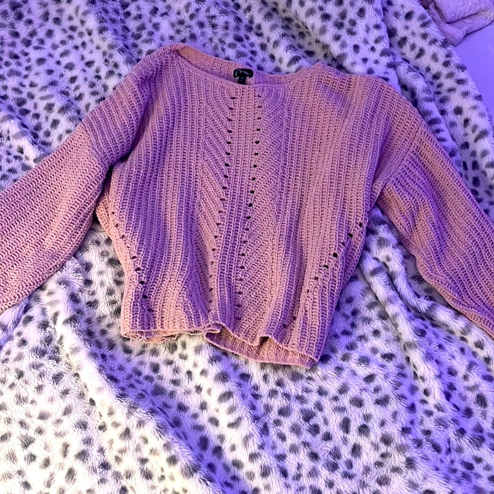 Light pink sweater, size 18/20 (XXL)
